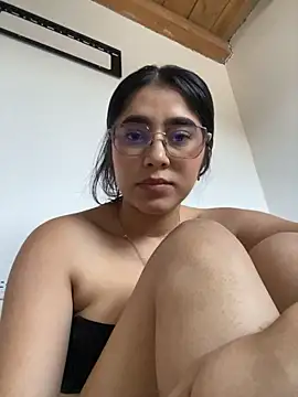 Amy_wats0nn stripchat live cam model