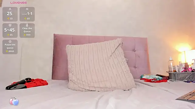 Kimmie_kaboom_x stripchat live cam model
