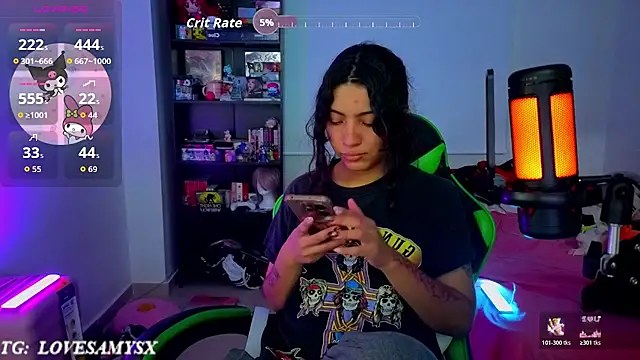 Lovelyamyy stripchat live cam model