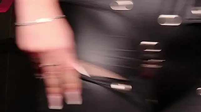 MistressEly stripchat live cam model