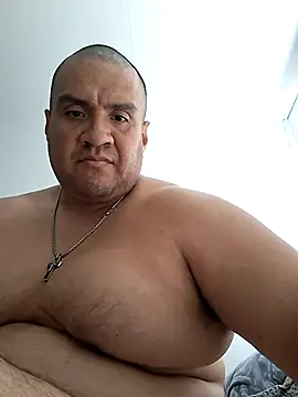 Almircorral2211 stripchat live cam model