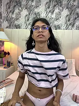 Lylith_606 stripchat live cam model