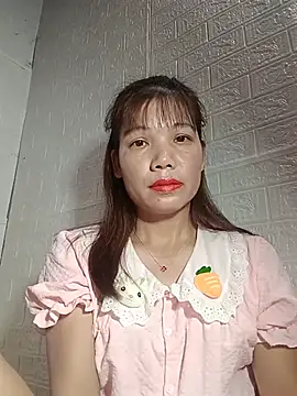 Gee_hot stripchat live cam model