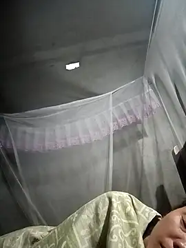 Hope-ee stripchat live cam model