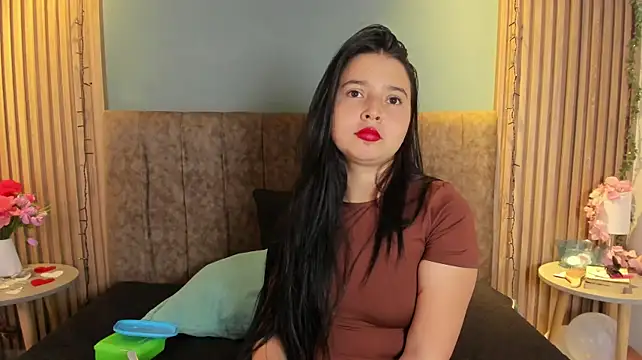 _skycollins_ stripchat live cam model