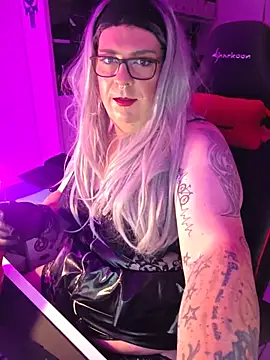 VivaciousSummer19 stripchat live cam model