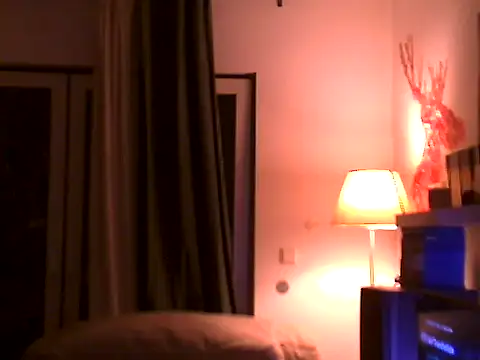 B-A-M-B-I stripchat live cam model