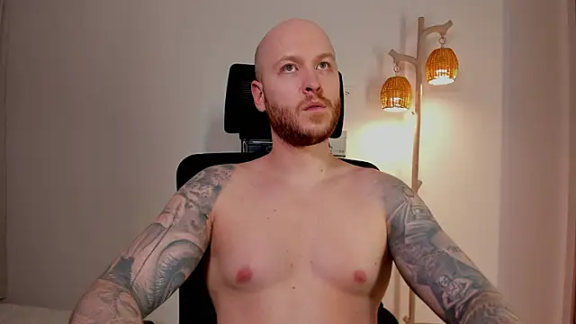 AdamMeyer_10 stripchat live cam model