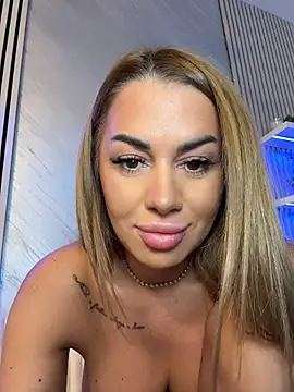 KirstieVegas stripchat live cam model