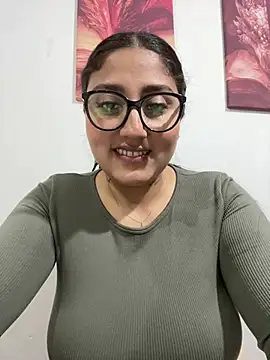 croftsmila stripchat live cam model