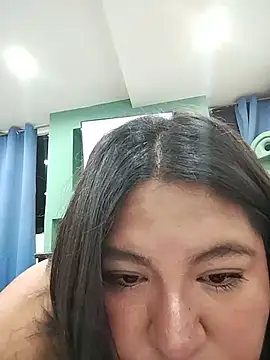 RominaRey stripchat live cam model