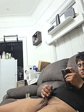 lopic stripchat live cam model