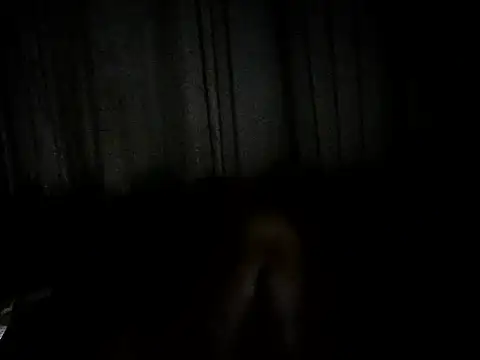 Queenb_2 stripchat live cam model