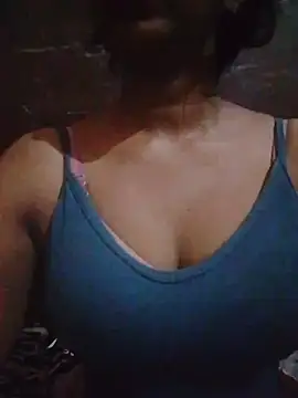 Ayesha_khan2 stripchat live cam model