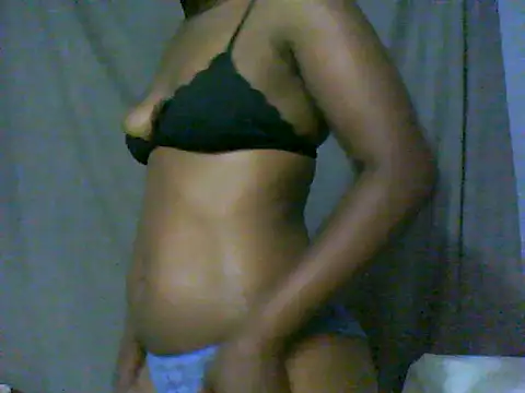 KinkyluuX stripchat live cam model