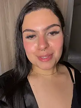 Babyellenn stripchat live cam model