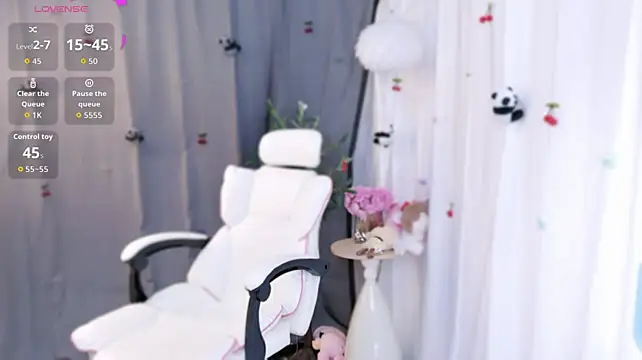 Purrbii stripchat live cam model