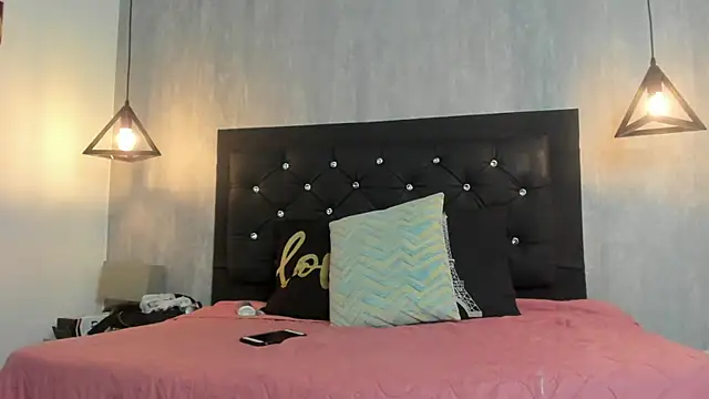 milu_rose1 stripchat live cam model