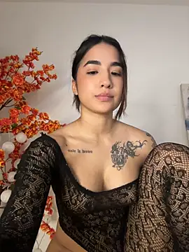 VictoriaHiill stripchat live cam model