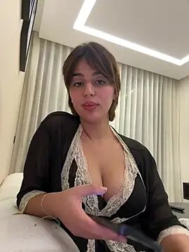 dora-27 stripchat live cam model