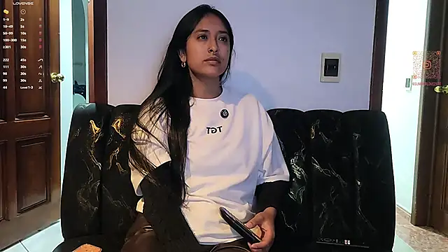 2SummerLove1 stripchat live cam model