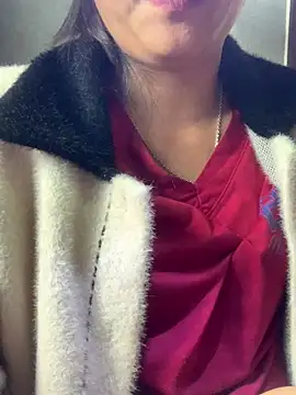 _Clover_ass stripchat live cam model