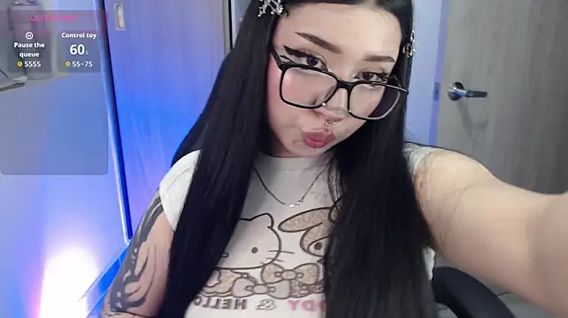 VammpyJanne stripchat live cam model