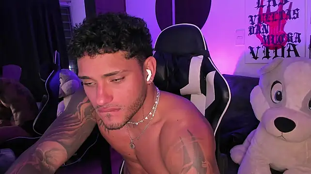 Alessandro_Vanni stripchat live cam model