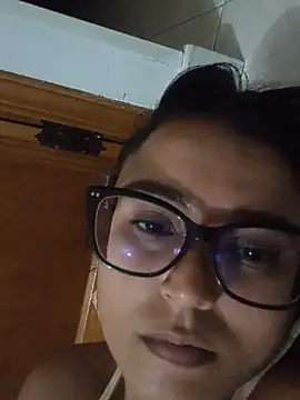 IsaxFox03 stripchat live cam model