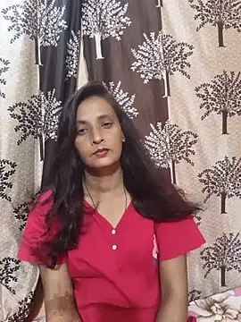 queen-ranee stripchat live cam model