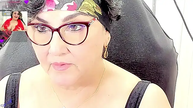 cataleya_mom stripchat live cam model