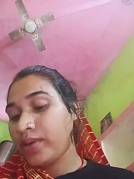 Cut_pooja825 stripchat live cam model
