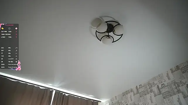 TiannaBorlace stripchat live cam model