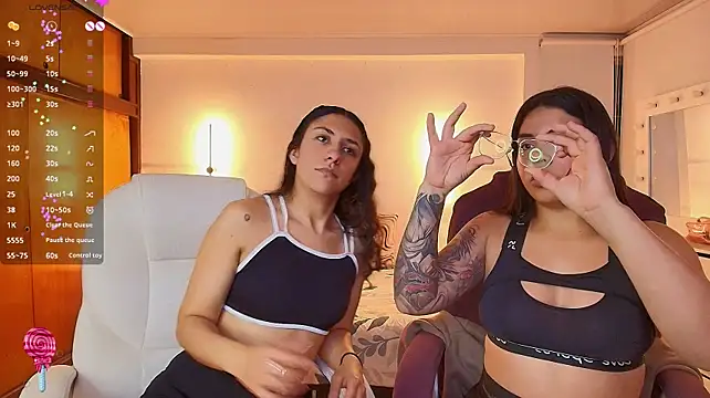 kloe28 stripchat live cam model