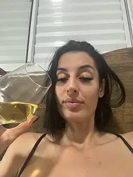 Catmila94 stripchat live cam model