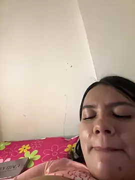violetaluxe stripchat live cam model