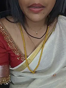Tamilmoon006 stripchat live cam model