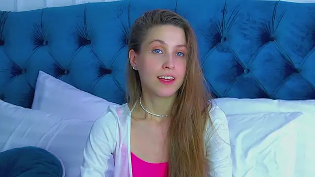 HaileyArden stripchat live cam model