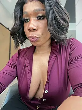 Belle___ stripchat live cam model