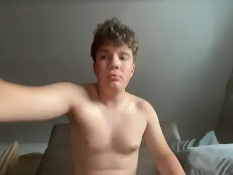 Linus2452 stripchat live cam model