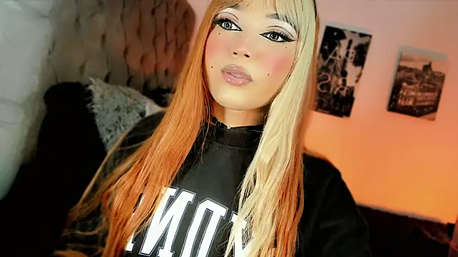 misstreslatin stripchat live cam model