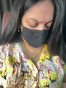 curvy_bhabhi6 stripchat live cam model