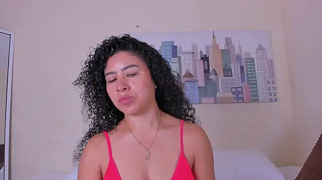 Tharawebstter stripchat live cam model