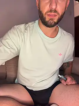 Pablo_Hornyguy95 stripchat live cam model