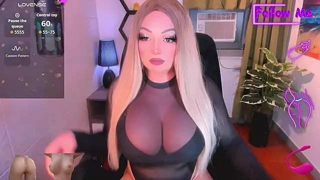 SexyKaoriHugeDick stripchat live cam model