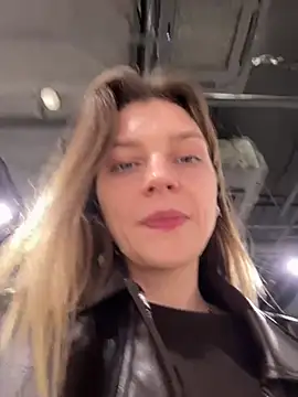 ValenciaShock stripchat live cam model