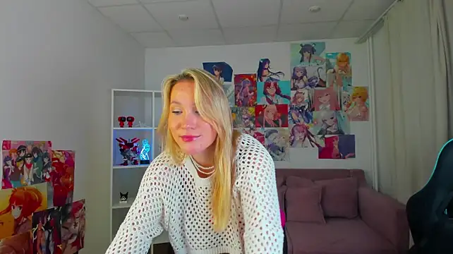 ElaraVoltage stripchat live cam model