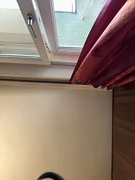 Hotmomcheckk_ stripchat live cam model
