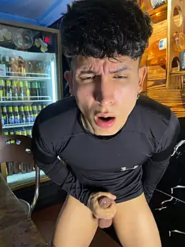 _Tomy08calderon stripchat live cam model