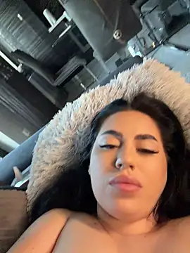 Andrestarr stripchat live cam model